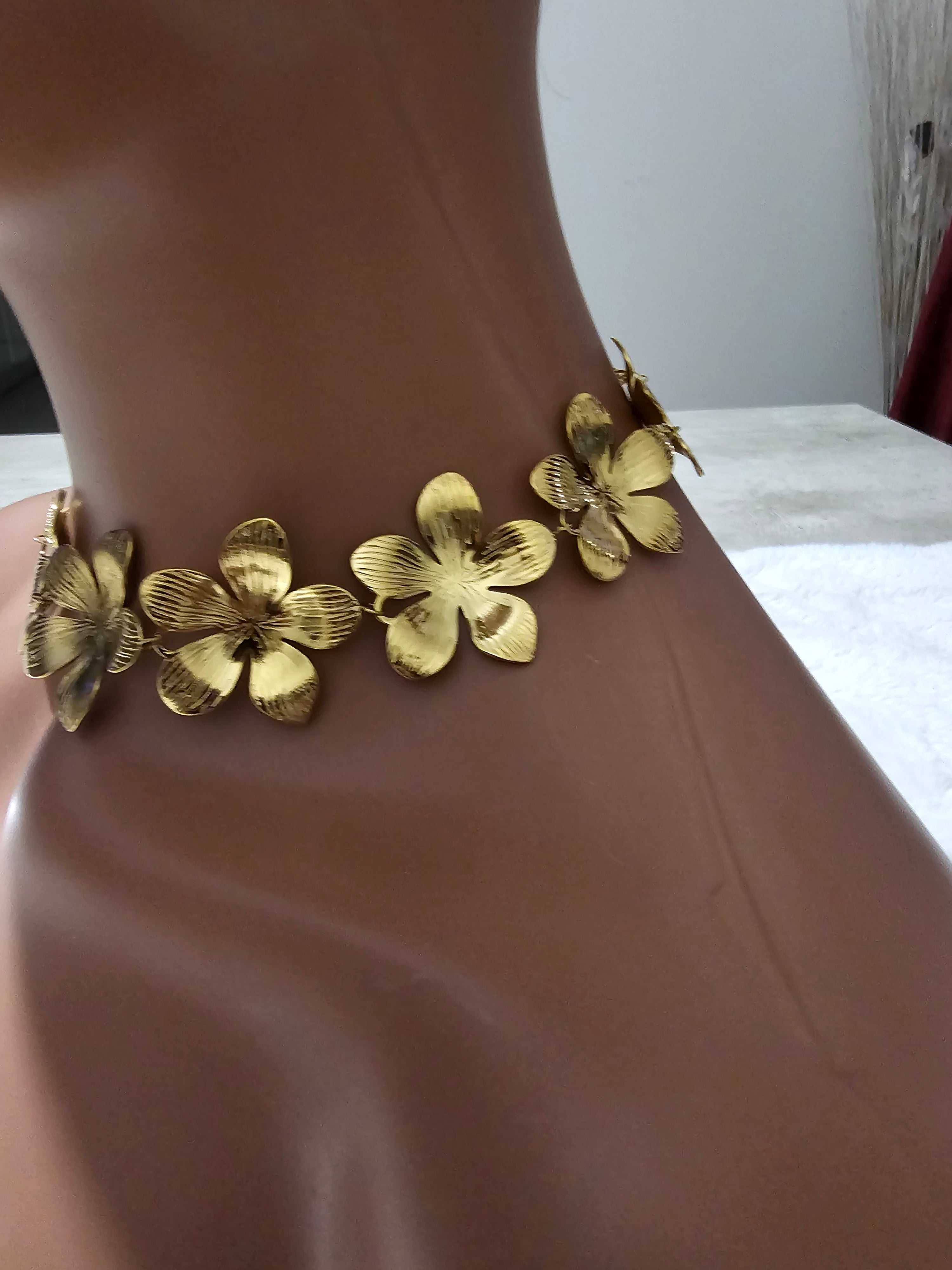 Collier ras-du-cou