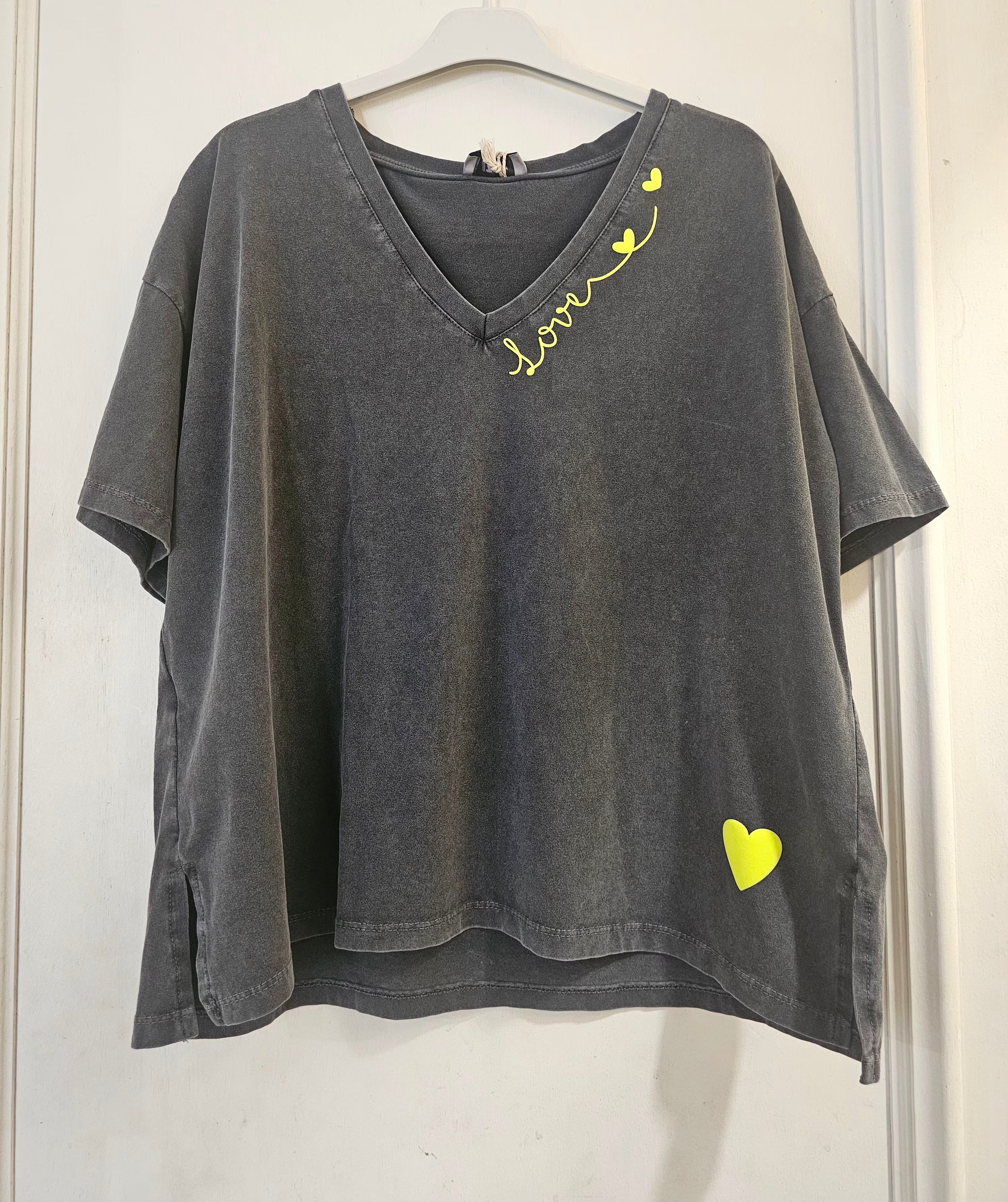 Tee-shirt love