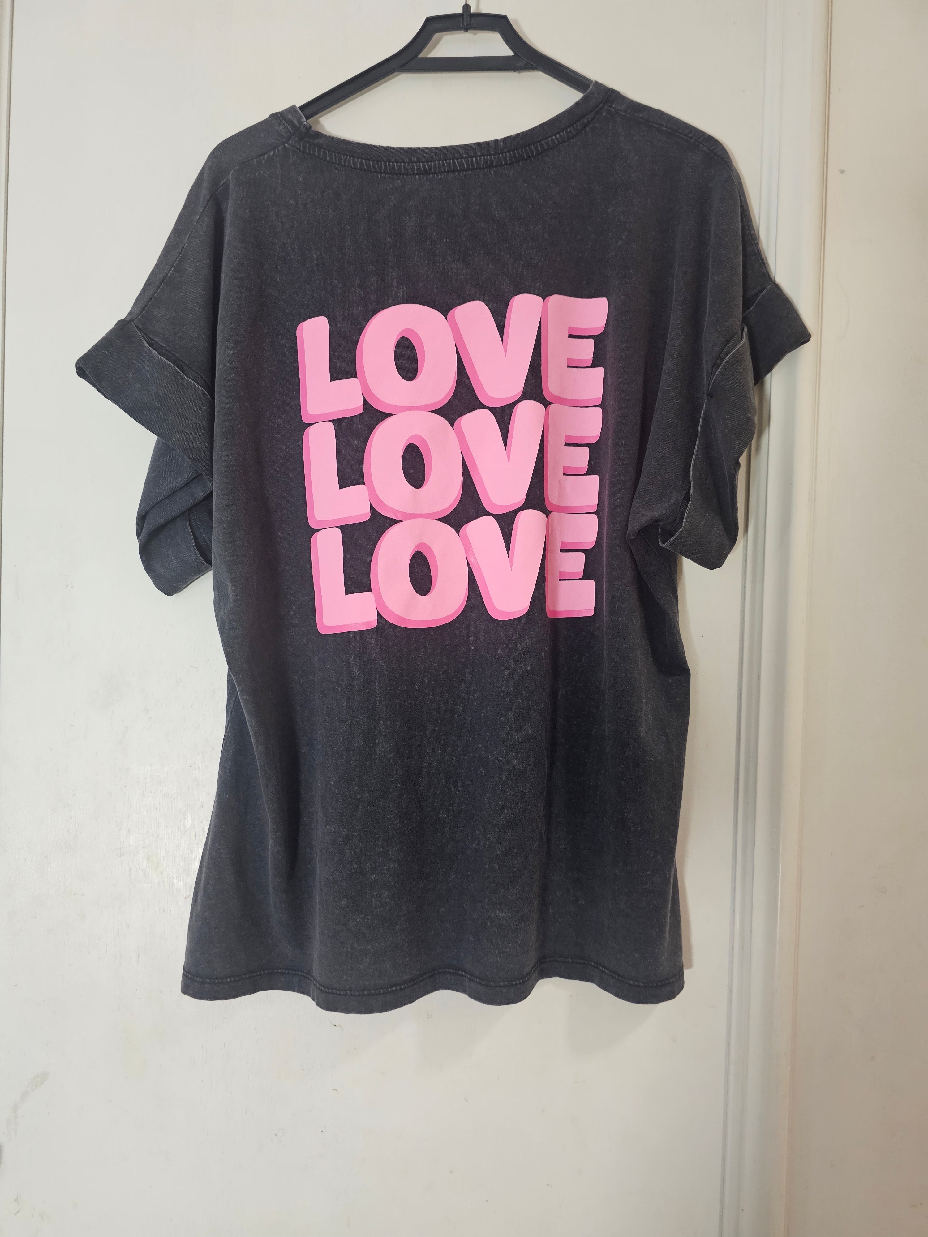 Tee-shirt love