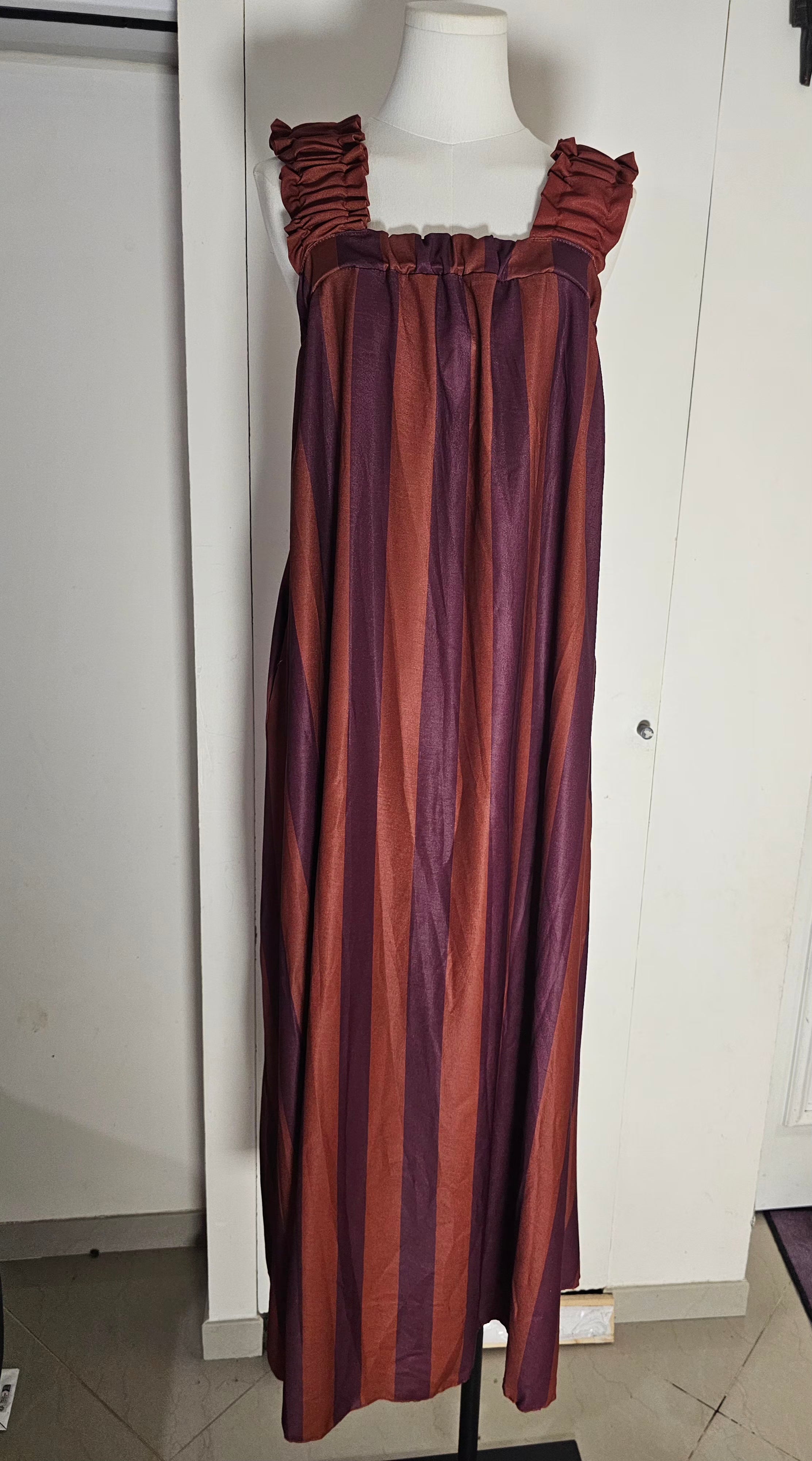 Robes dos nouer