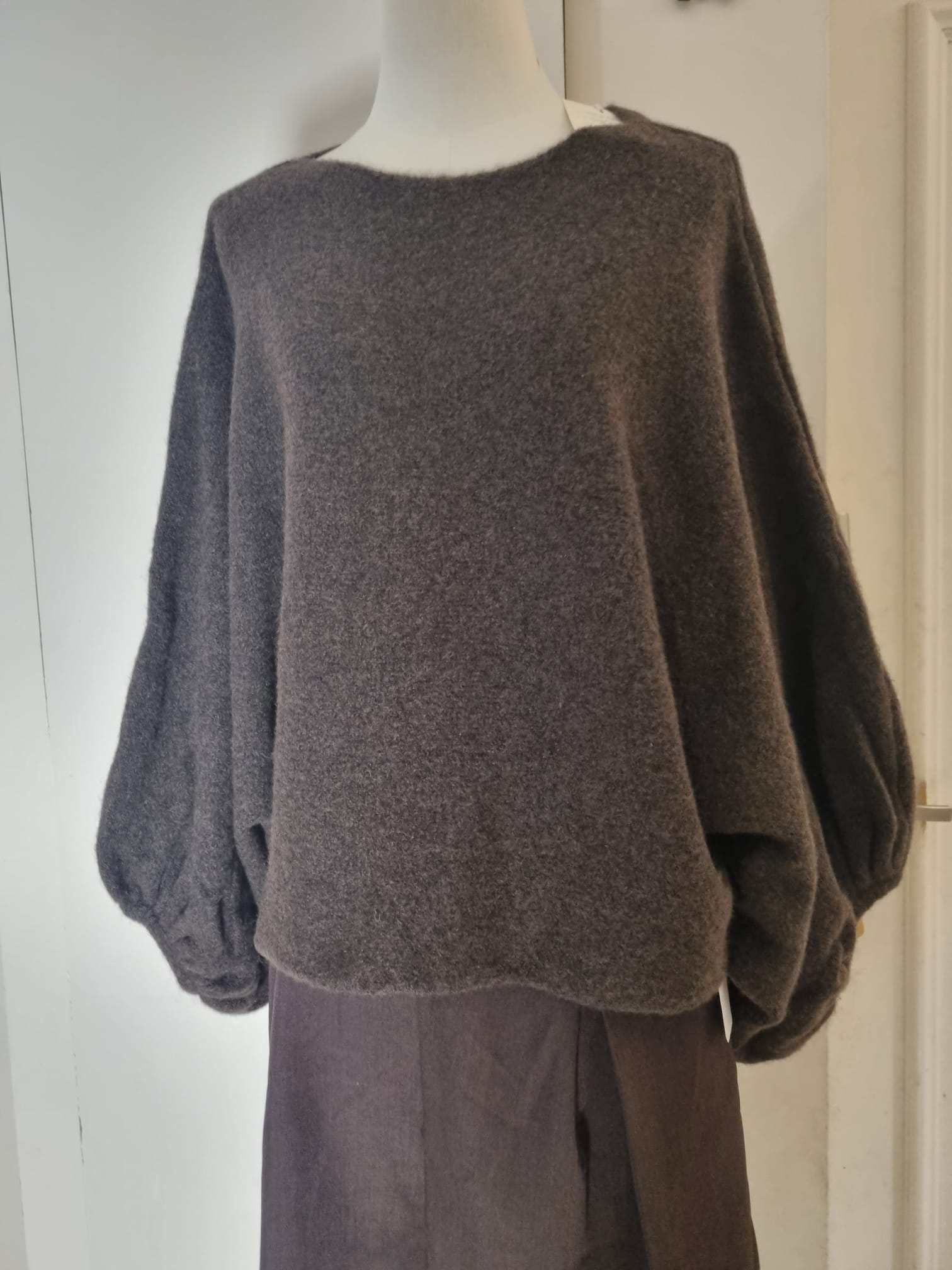 Pull col rond manches bouffante