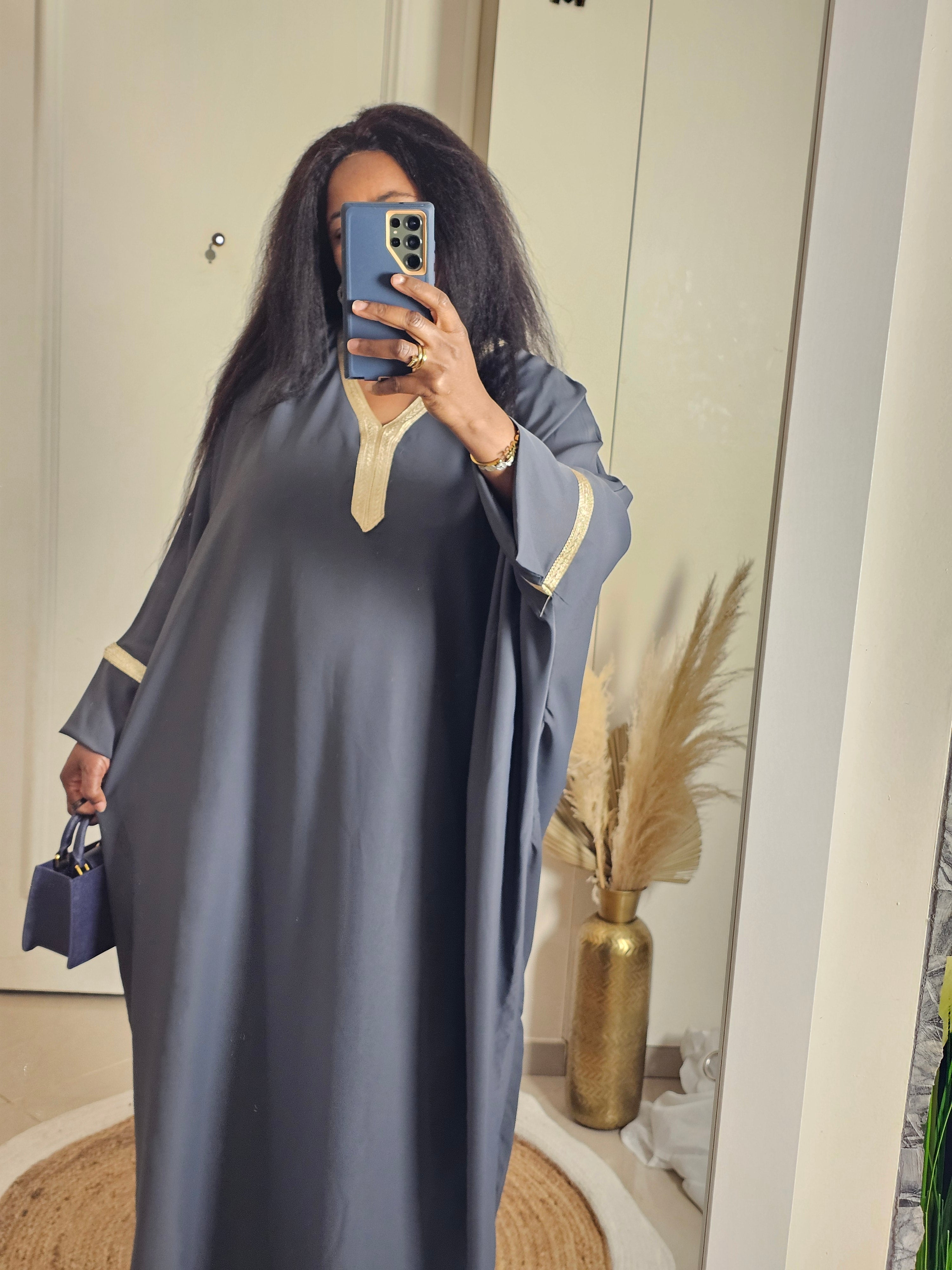 Abaya gris