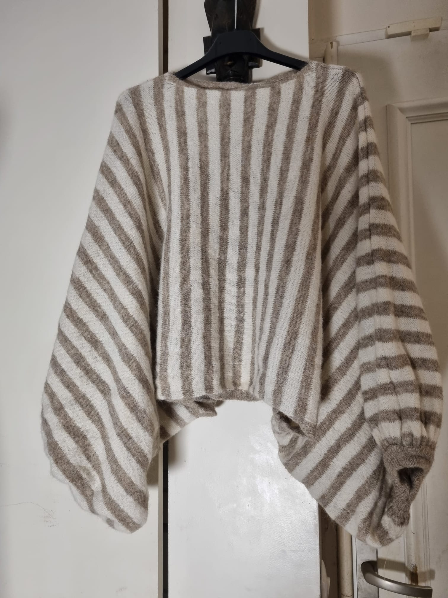 Pull col rond manche bouffante