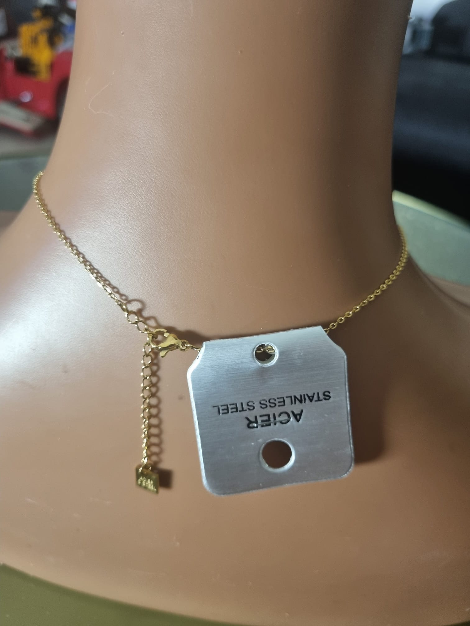 Collier ras-du-cou