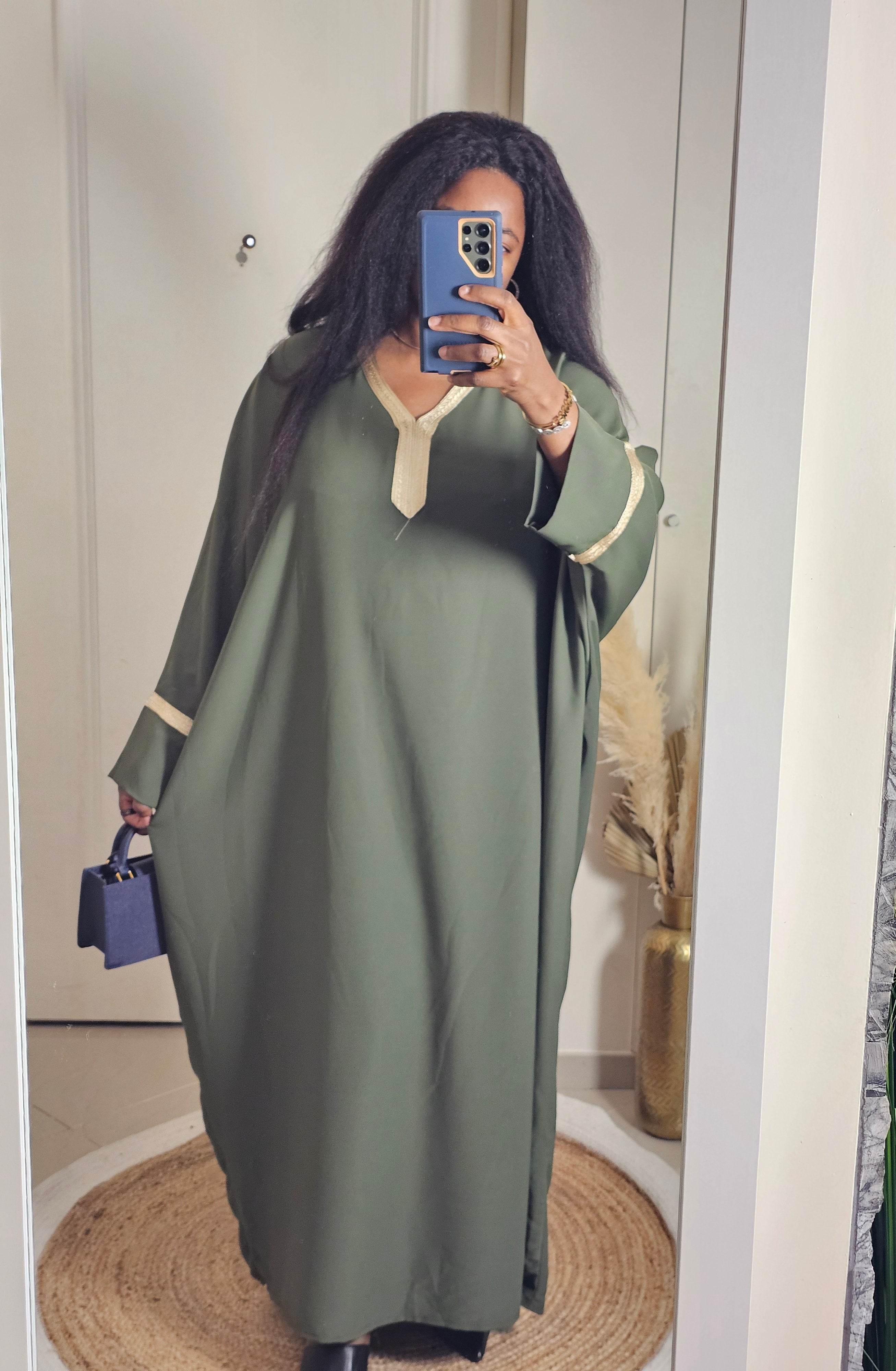 Abaya kakis