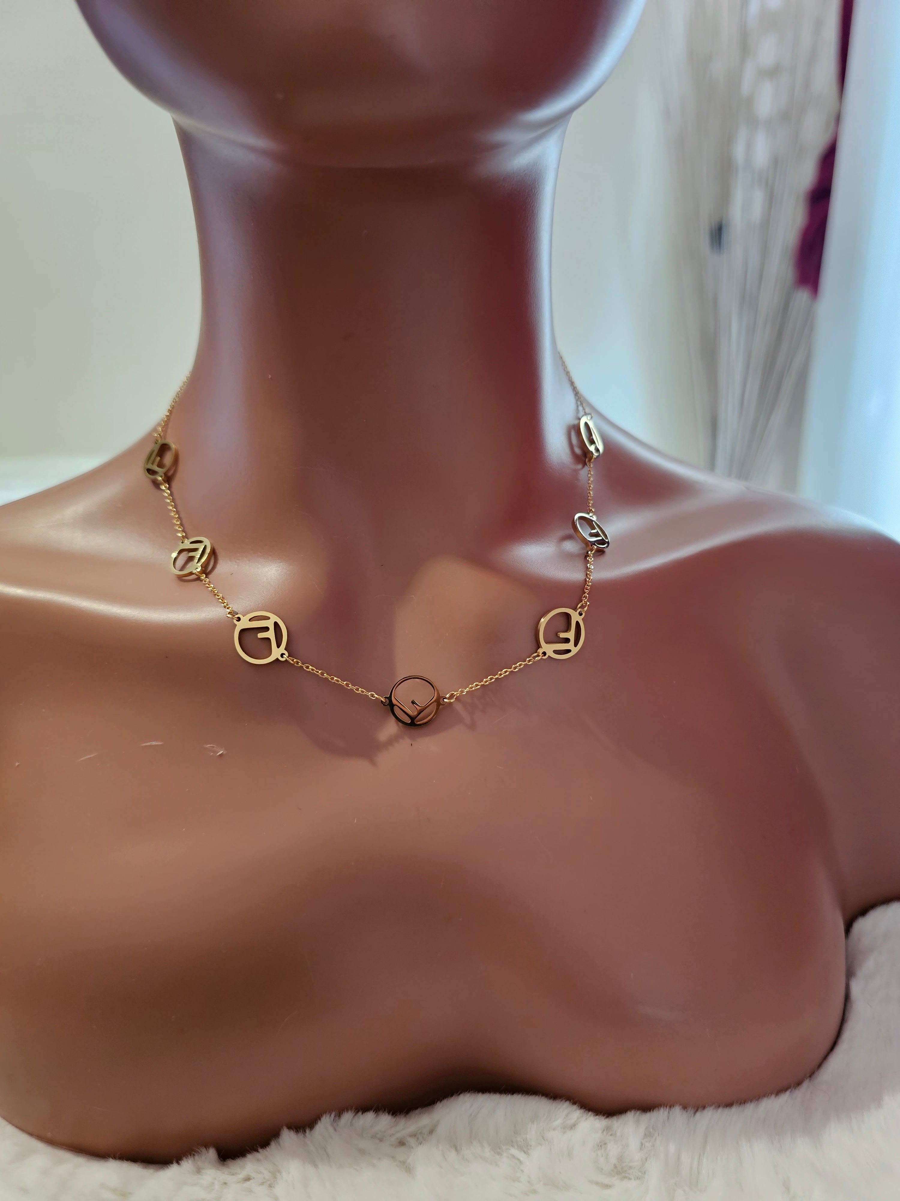 Collier Émilie