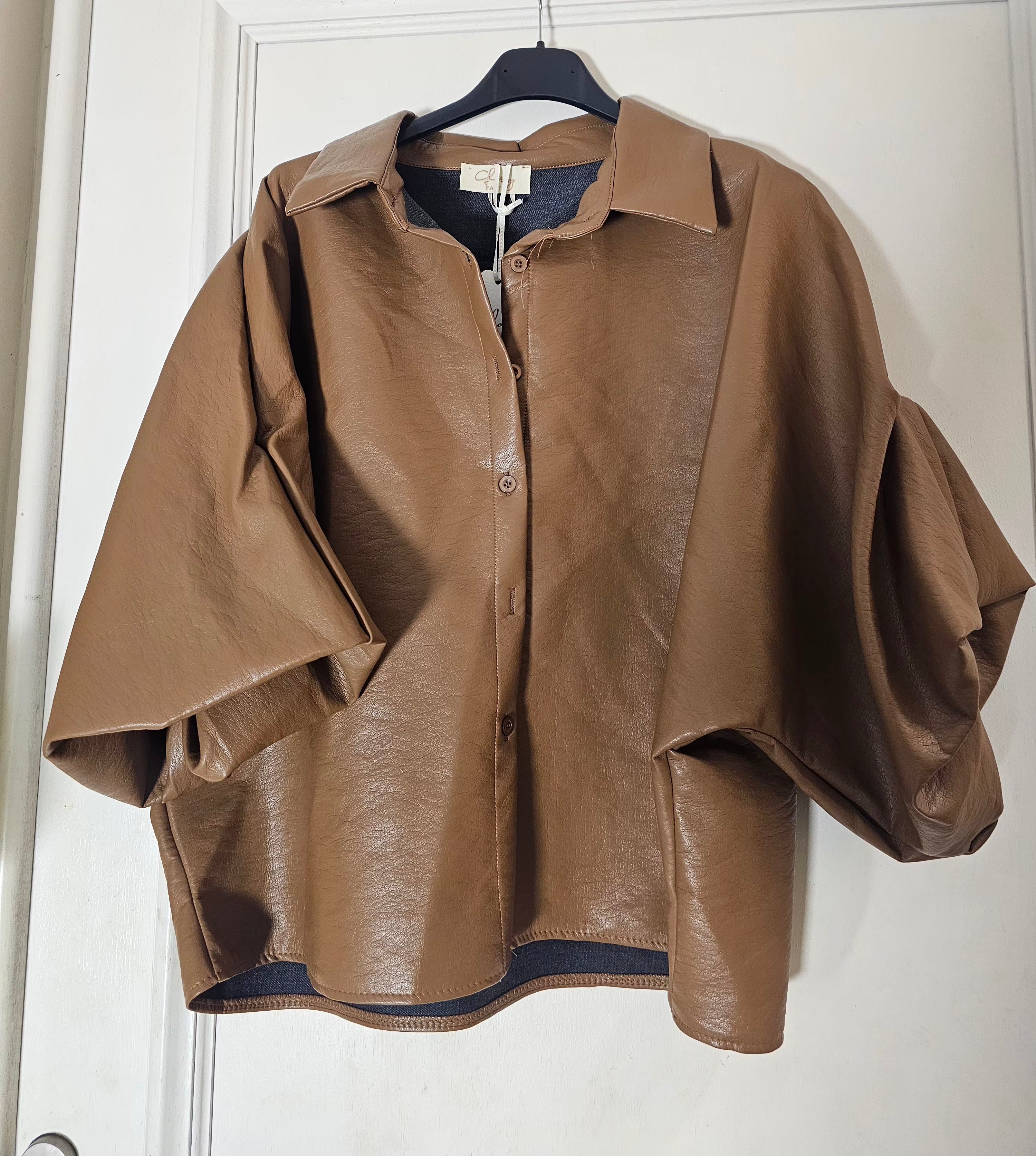 Chemise simili cuir