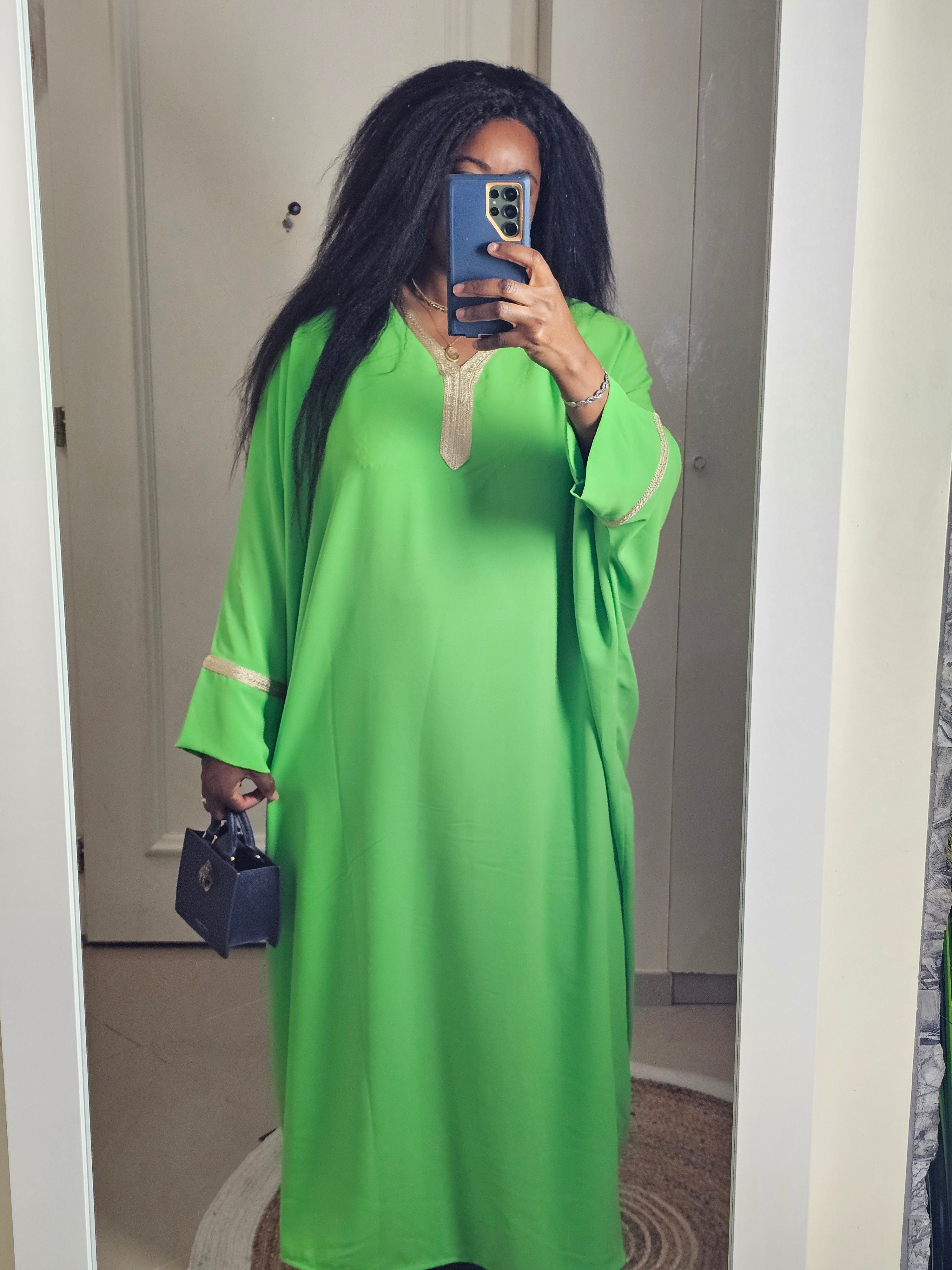 Abaya col v doré