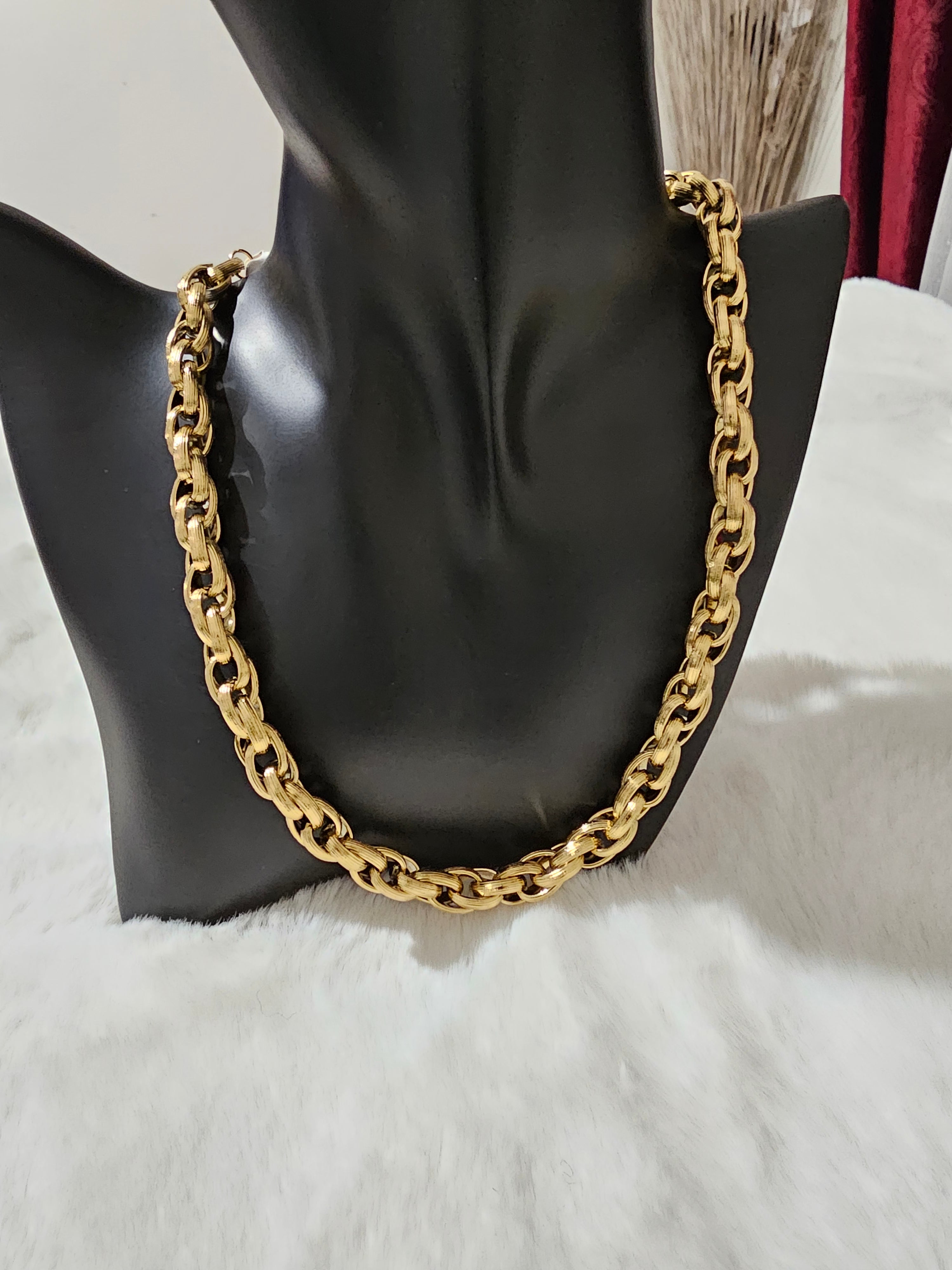 Collier Djena