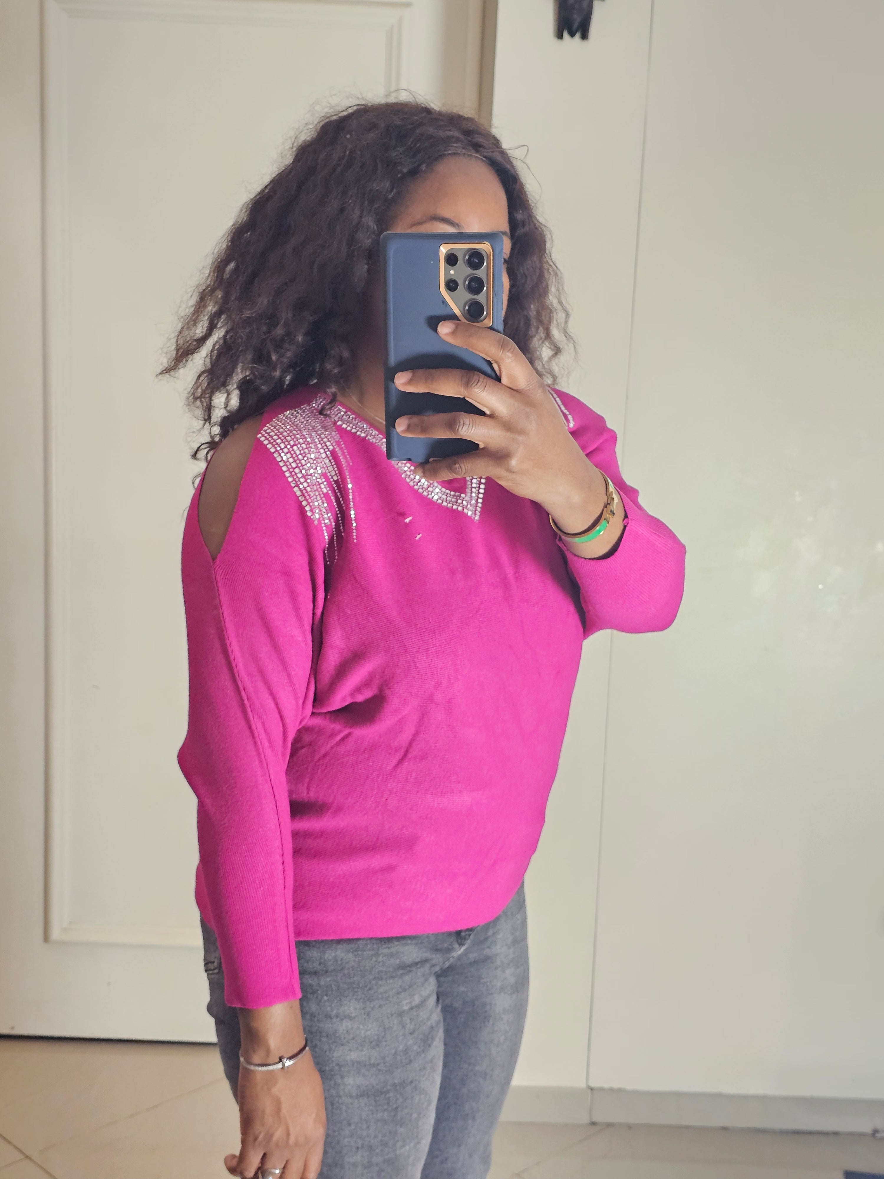 Pull col v épaule ouverte