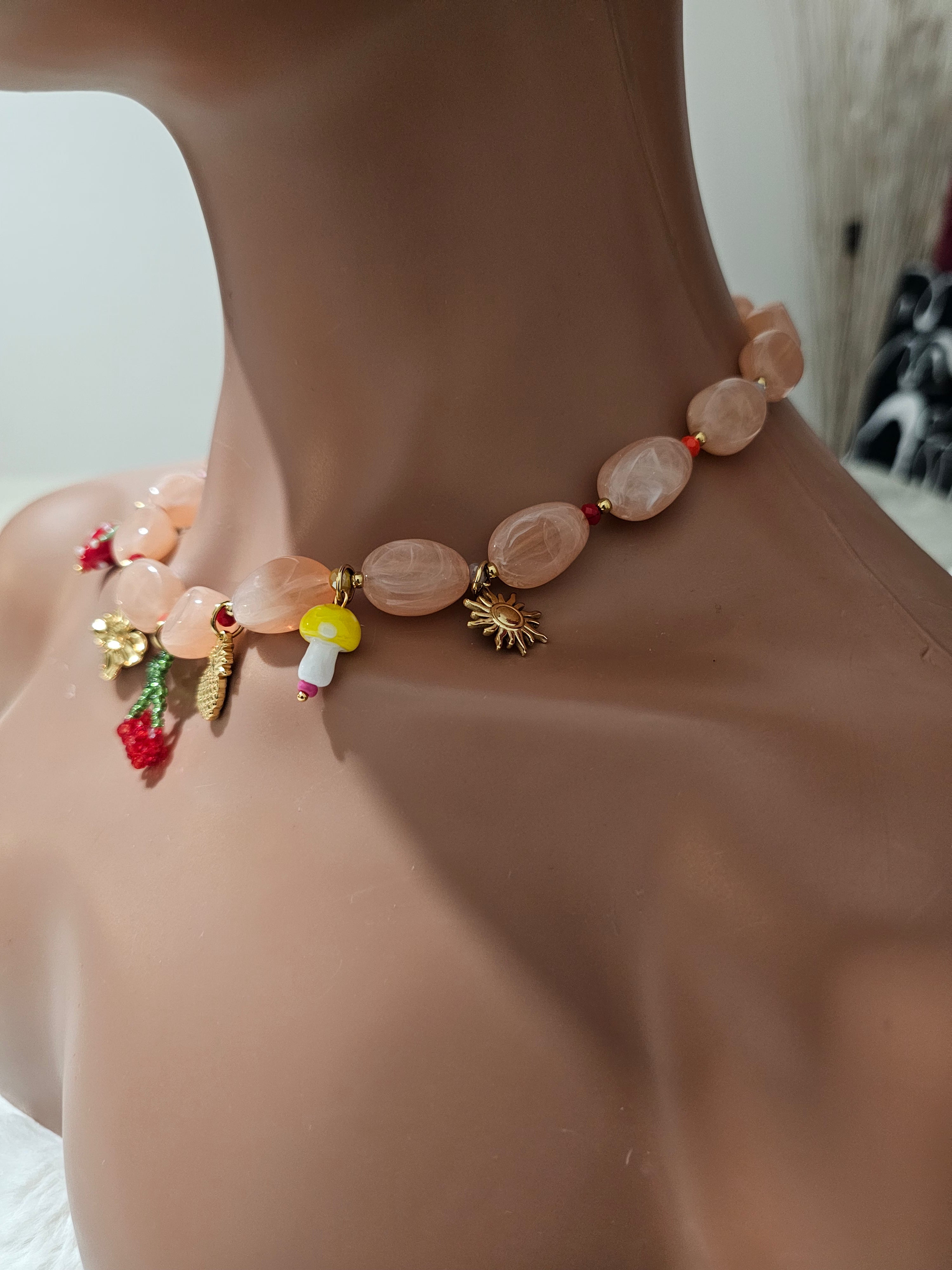Collier Mano