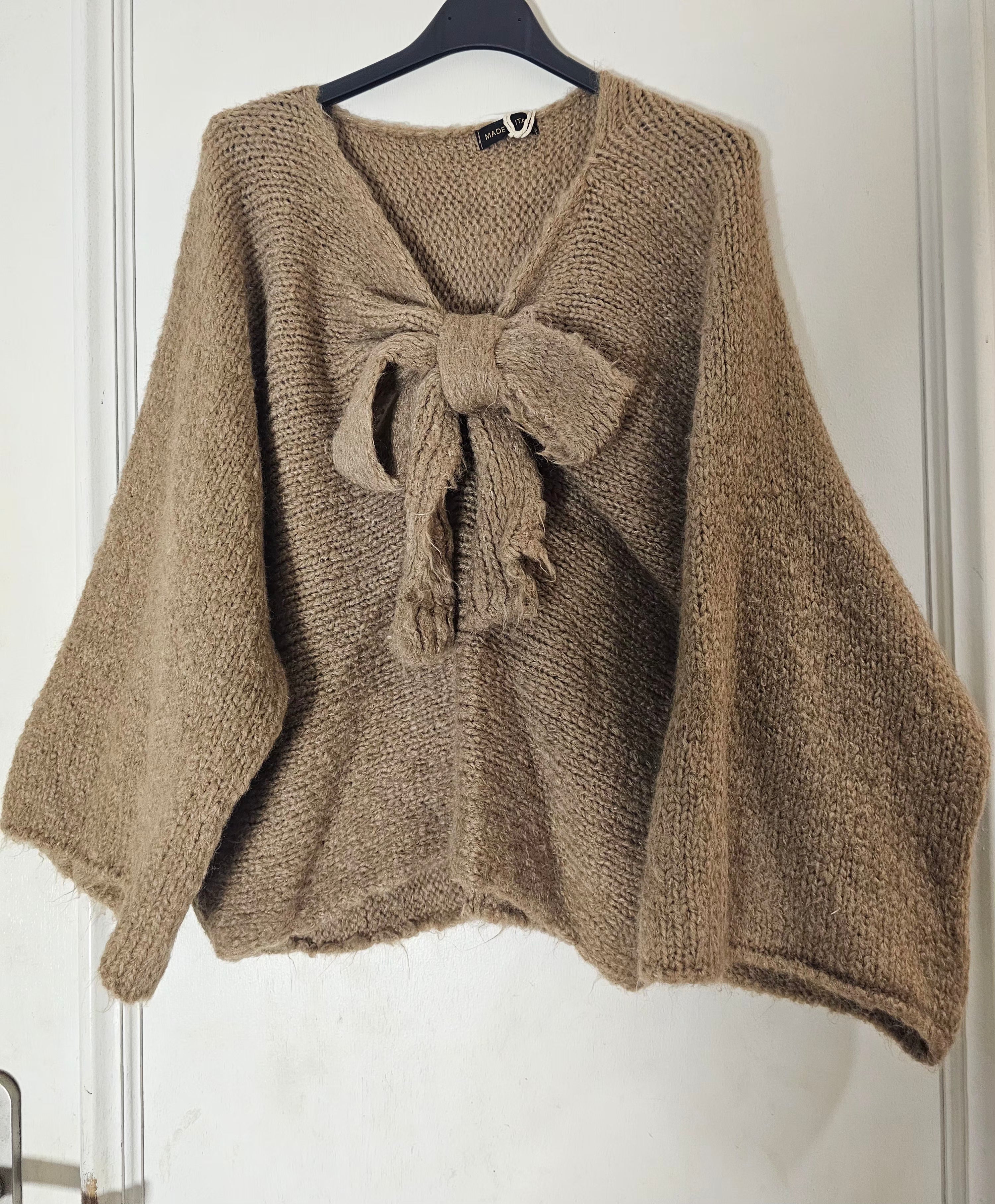 Pull col v Lina