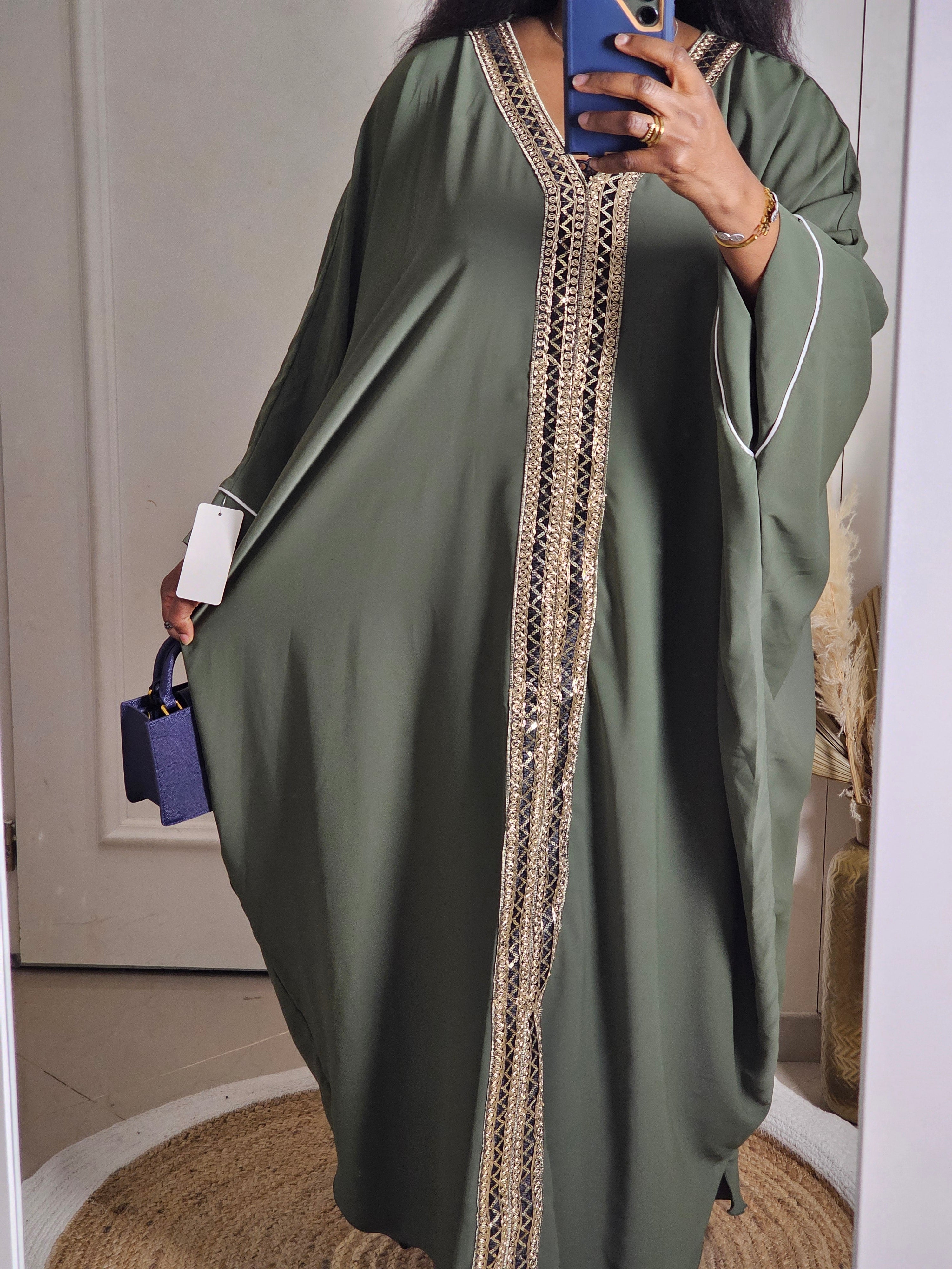 Abaya kakis