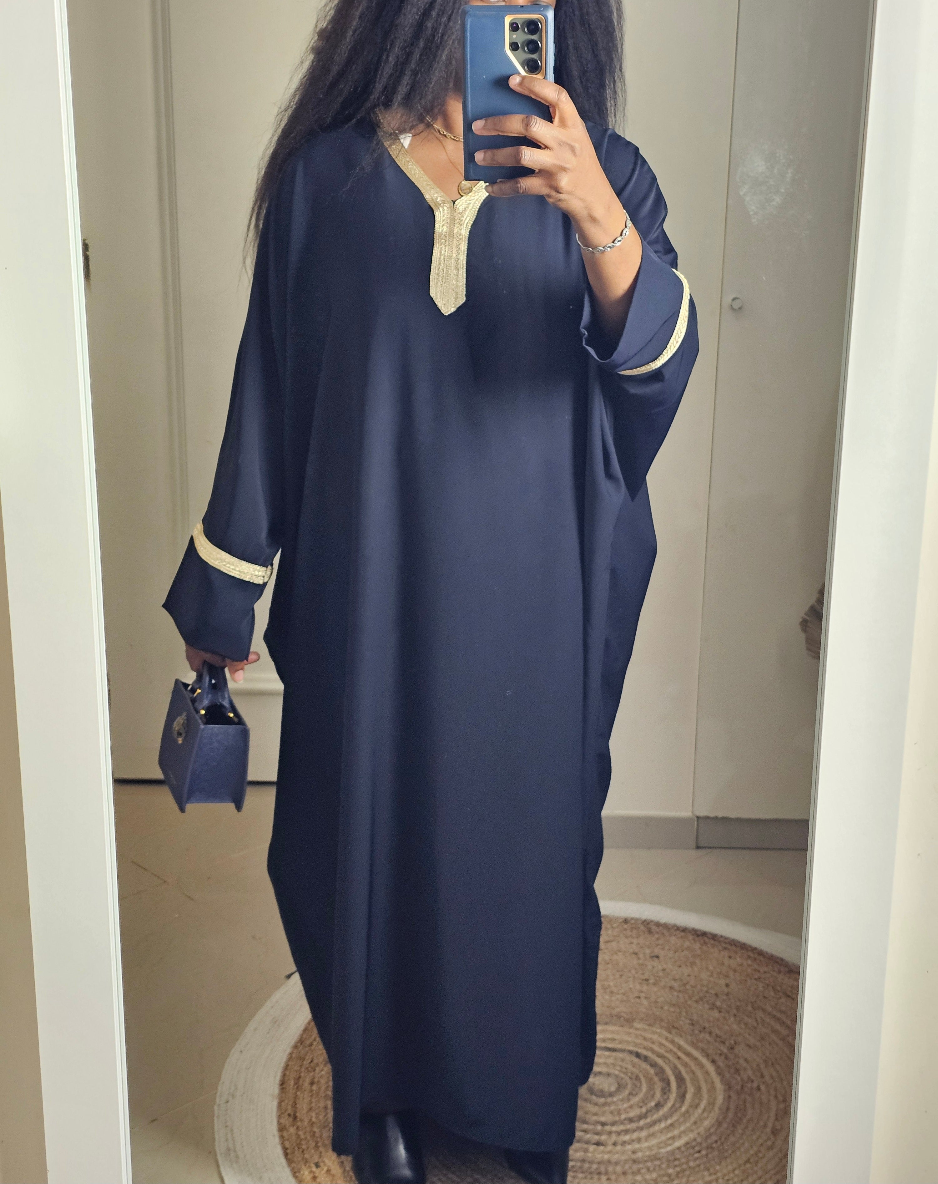 Abaya col v doré