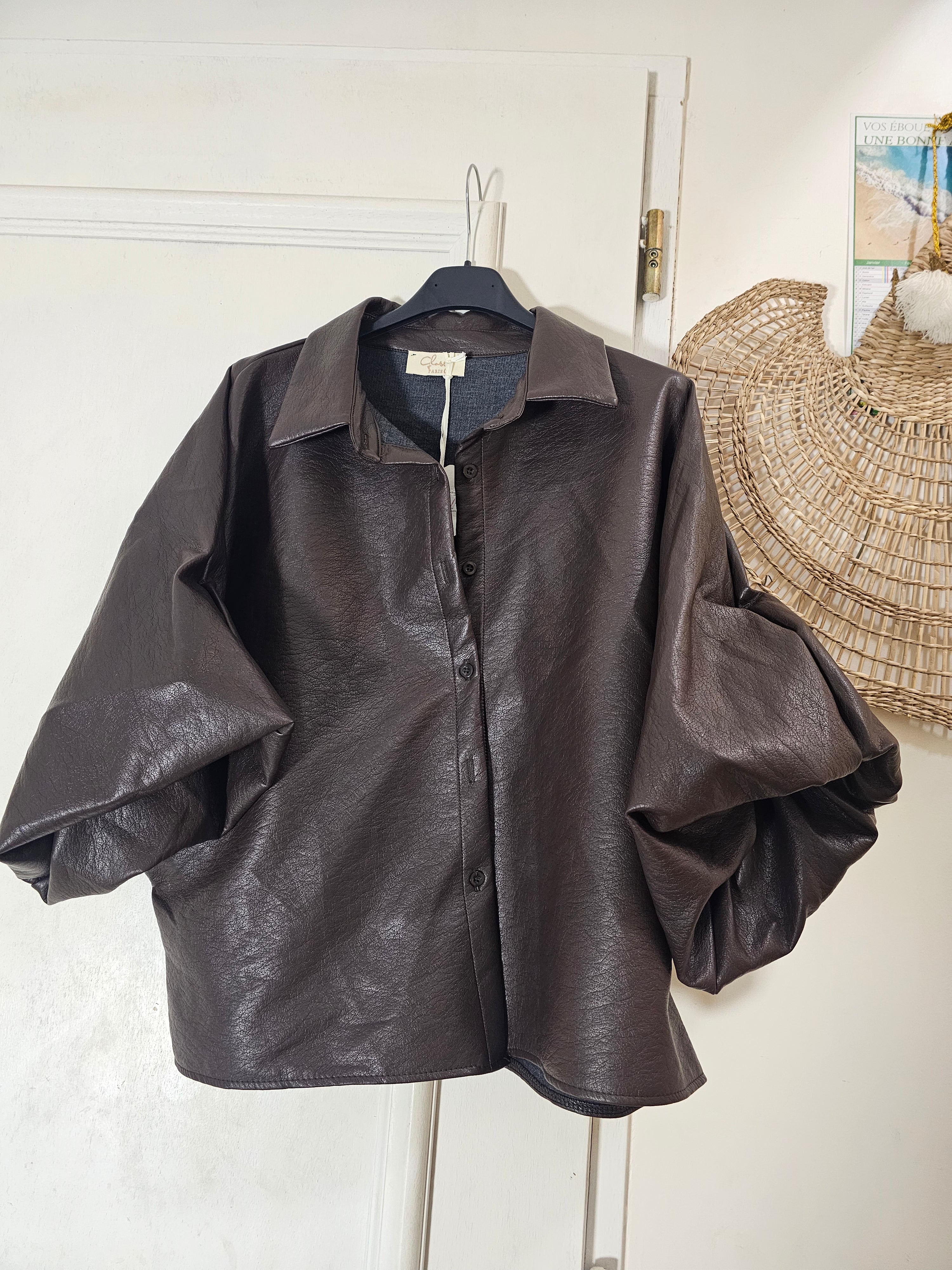 Chemise simili cuir